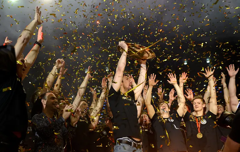 e8c0a15d1aac6558a8d8629c03ea61f4