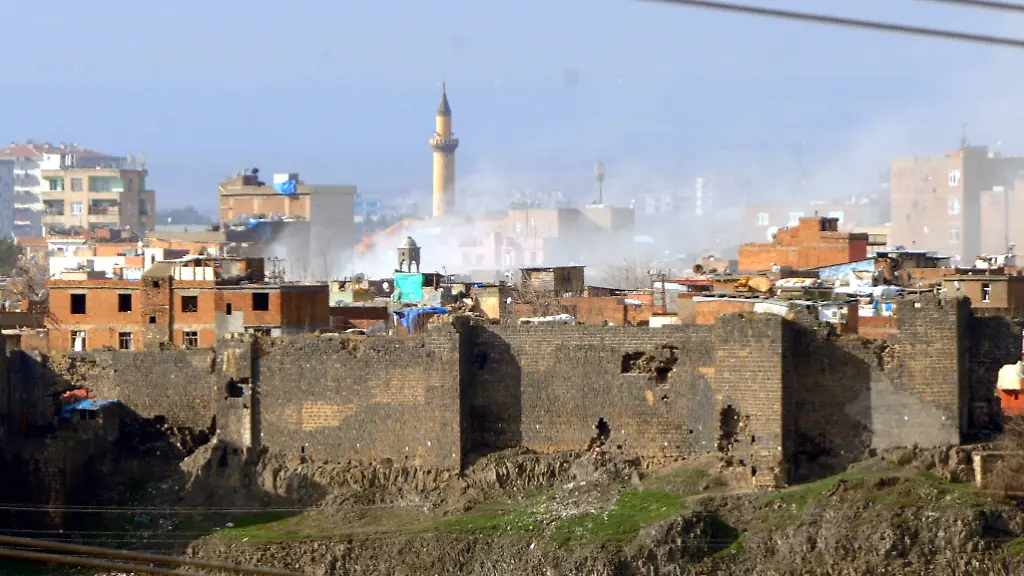 224b249045adc2cbf49a33890b3798a1