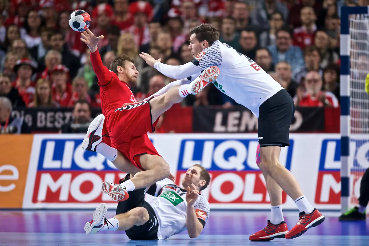 8b7c0246fd3de575654487b14abdbcfc