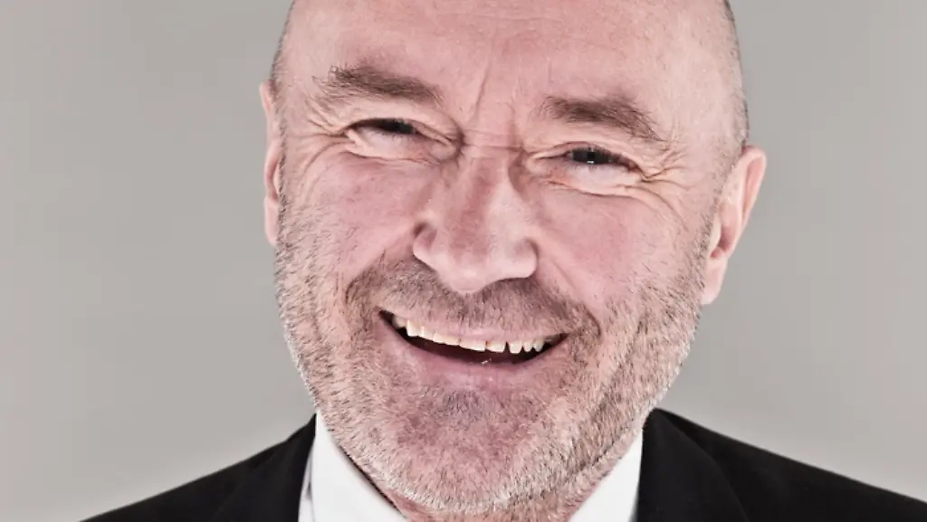 Phil-Collins-Press-Picture-54-photocredit-Neale-Haynes-px700-header