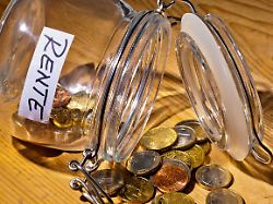 Altersvorsorge für 99-Jährige: Riester- und Rürup-Renten bleiben Rendite-Rohrkrepierer