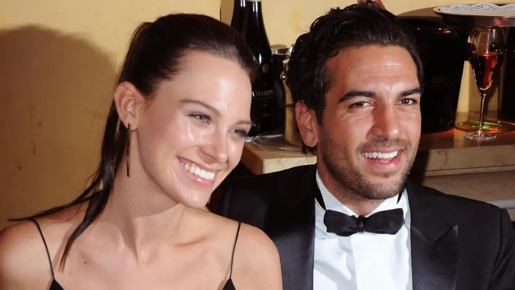 Elyas-M-Barek-feiert-mit-seiner-Freundin-Julia