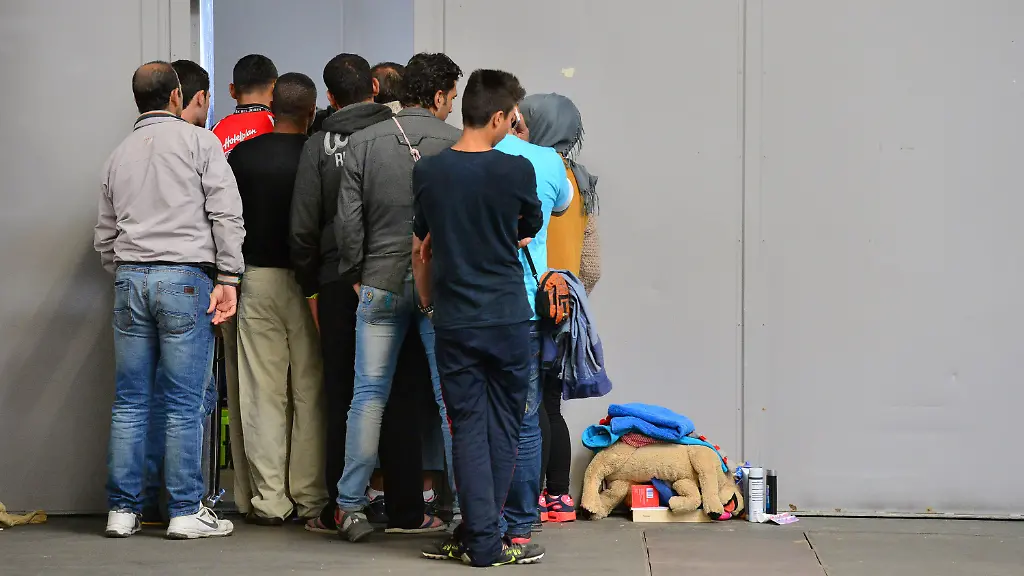 7ccc356dedeff8bf4bed38f62734d96b