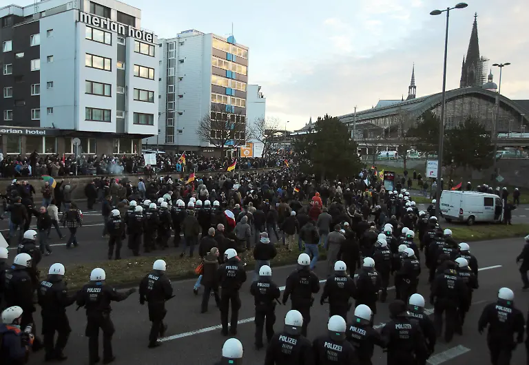 60bc847f202df49c0d4df0900f4ada18