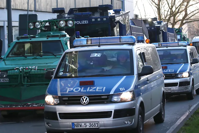 91030e56298bd13d045548d964e905e1