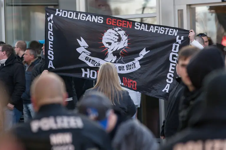 ca9c254378dc72296e42150f54a4a203