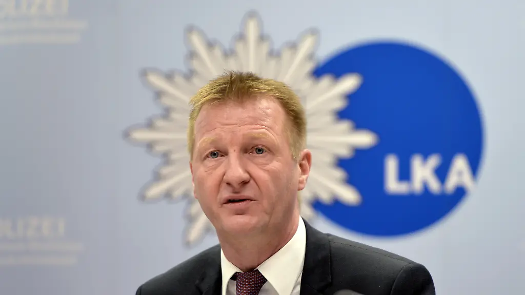 d924009e43834cb5474543b426711831