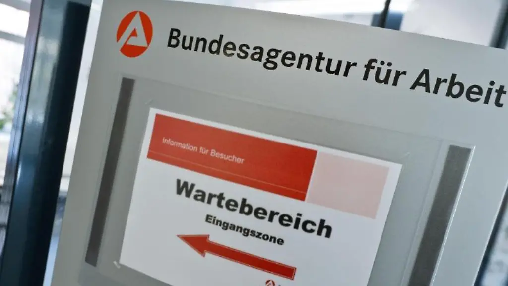 Drei-Monate-vor-Arbeitsende-muessen-Beschaeftigte-sich-bei-der-Arbeitsagentur-melden-Wird-das-Arbeitsverhaeltnis-kurzfristig-geloest-ist-eine-Meldung-binnen-drei-Werktagen-ausreichend