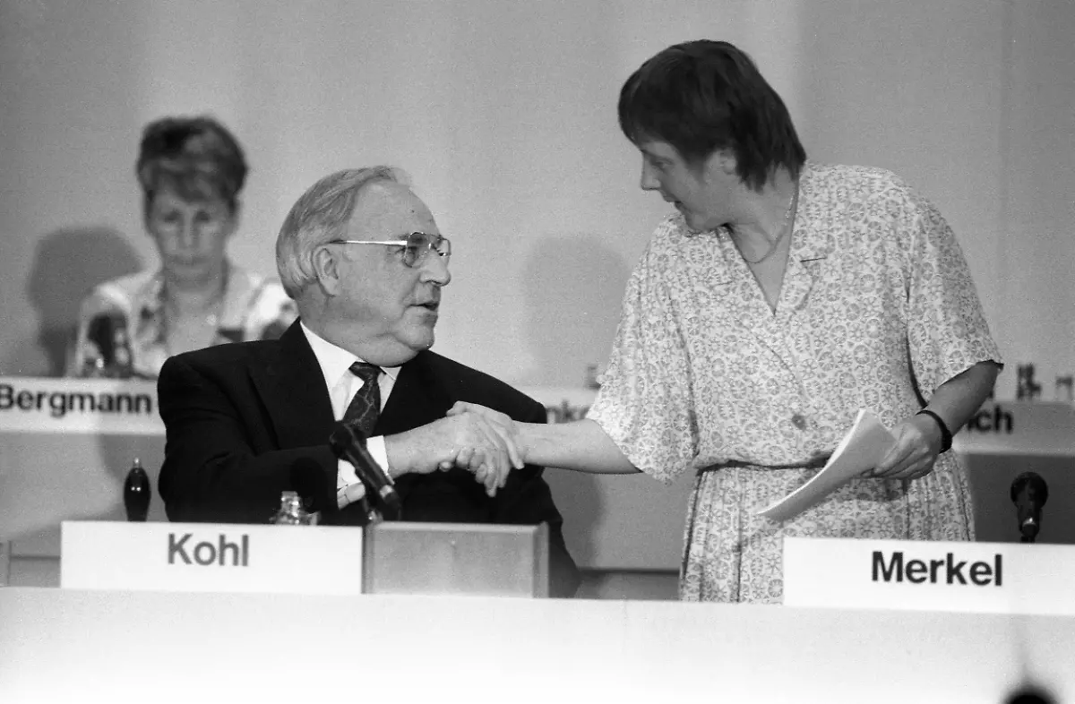 Kohl-Merkel-1992