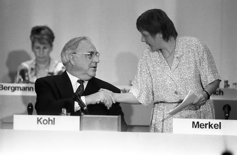 Kohl-Merkel-1992