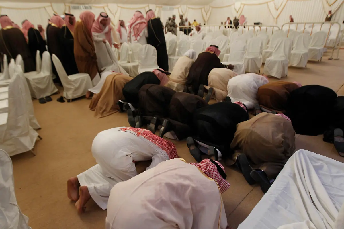 Inthronisierung-SAlman