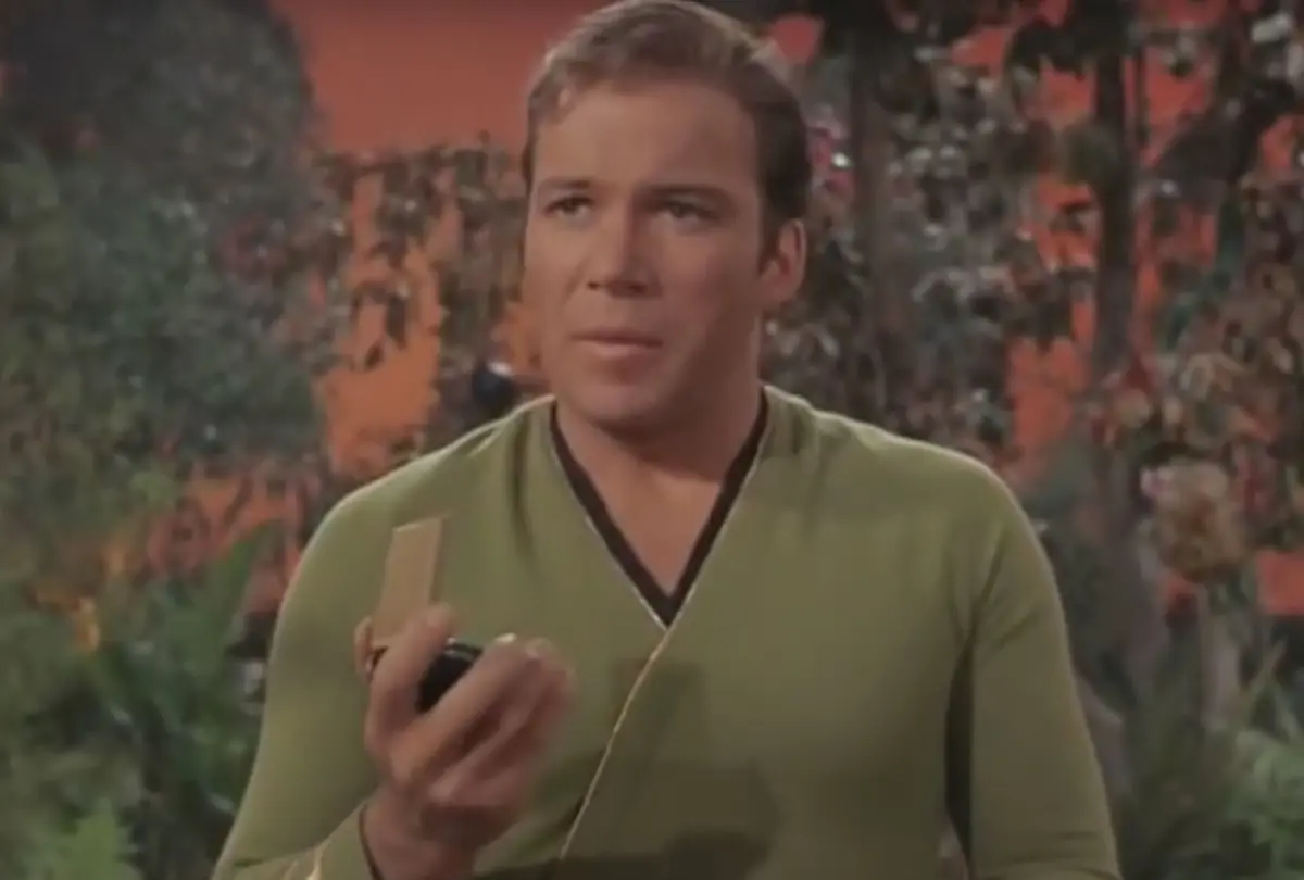 Star-Trek-Communicator