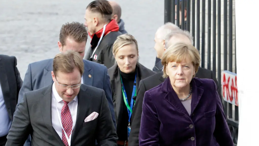 7a111d5352ba24432fa63d477af2425a