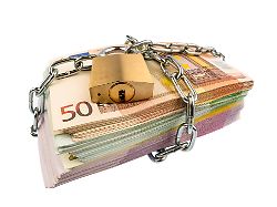 Altersvorsorge vor Gericht: BGH erklärt Gebührenklausel in Riester-Verträgen für unwirksam