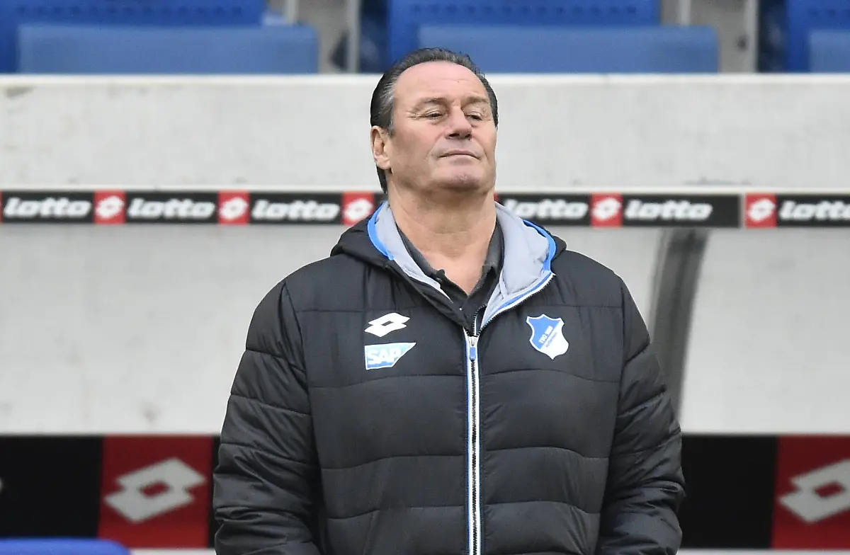 f7899dd85fa714d9320e34d6eb3e702e