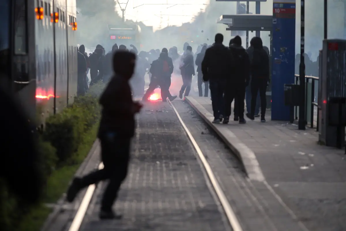 9c35bc5bbd97ca5efc13c901cd9e169b