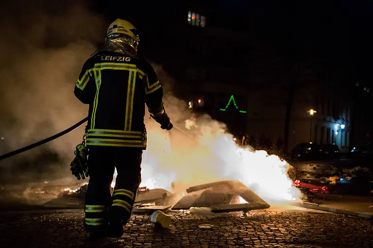 19cbd9c3f446cb12f95c82d33950e426