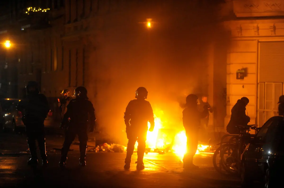 9851f26f7d1f780873c0c636bdabefee