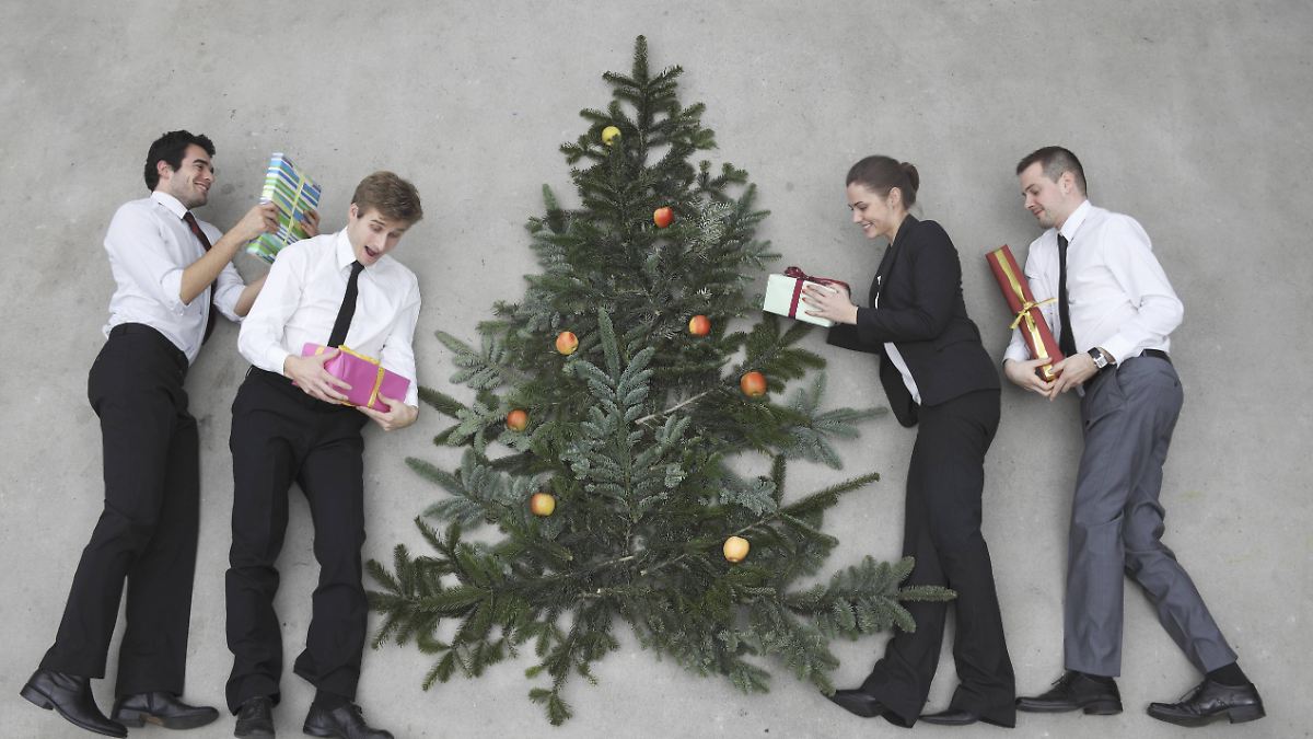 Aufmerksamkeit-oder-Bestechung-Geschenke-annehmen-im-Job-Wann-Vorsicht-gilt