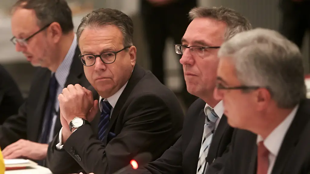 ae2d05b785fb07afffcda9b163d9c0fa