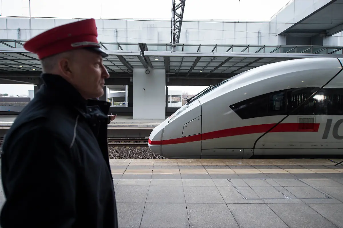 5de757f493b0e7d2e35c99d127ad34e8