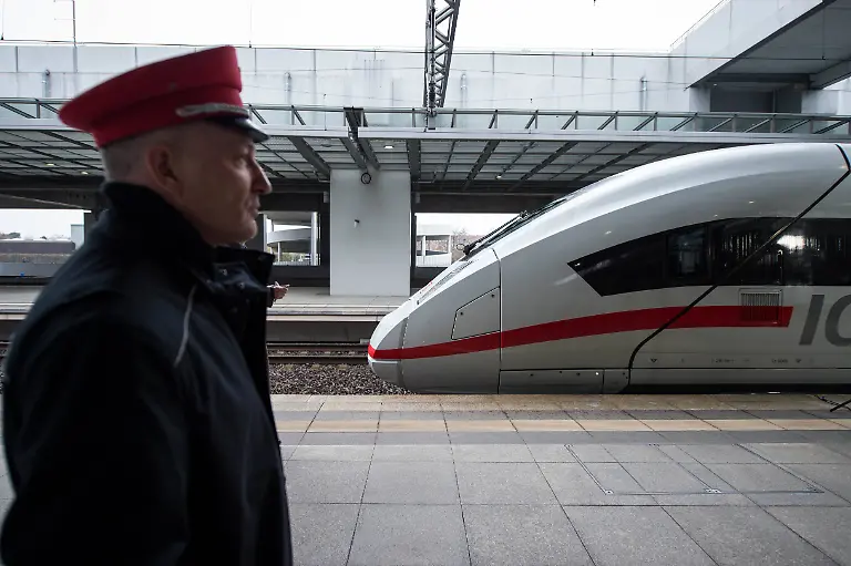 5de757f493b0e7d2e35c99d127ad34e8