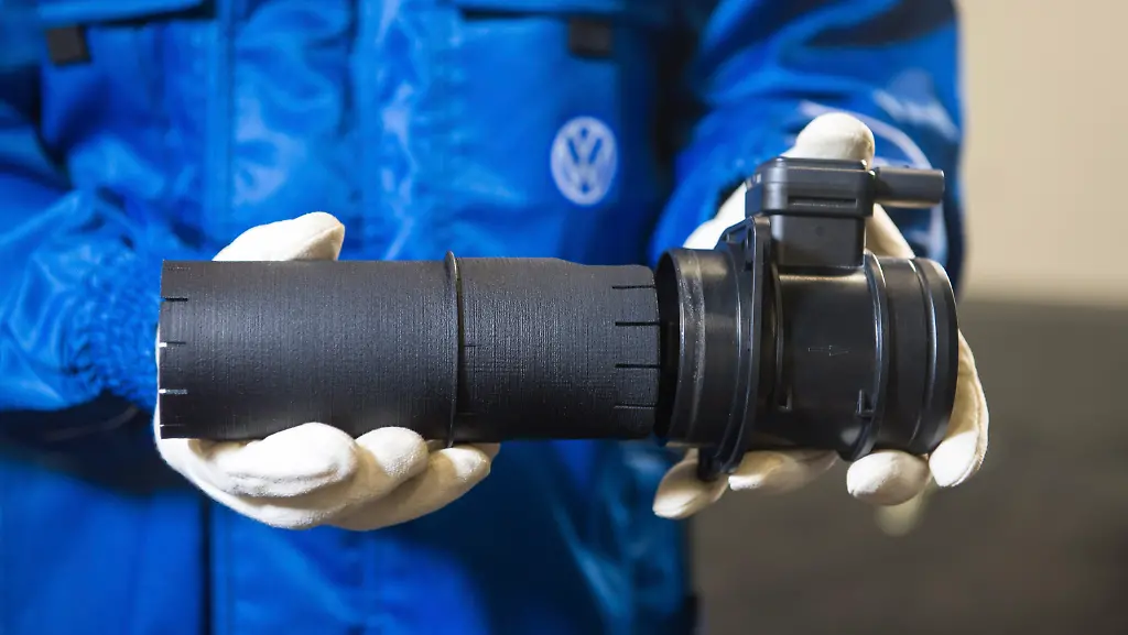 dca6a2c9f921f9c819538ea1bc1e6d5e