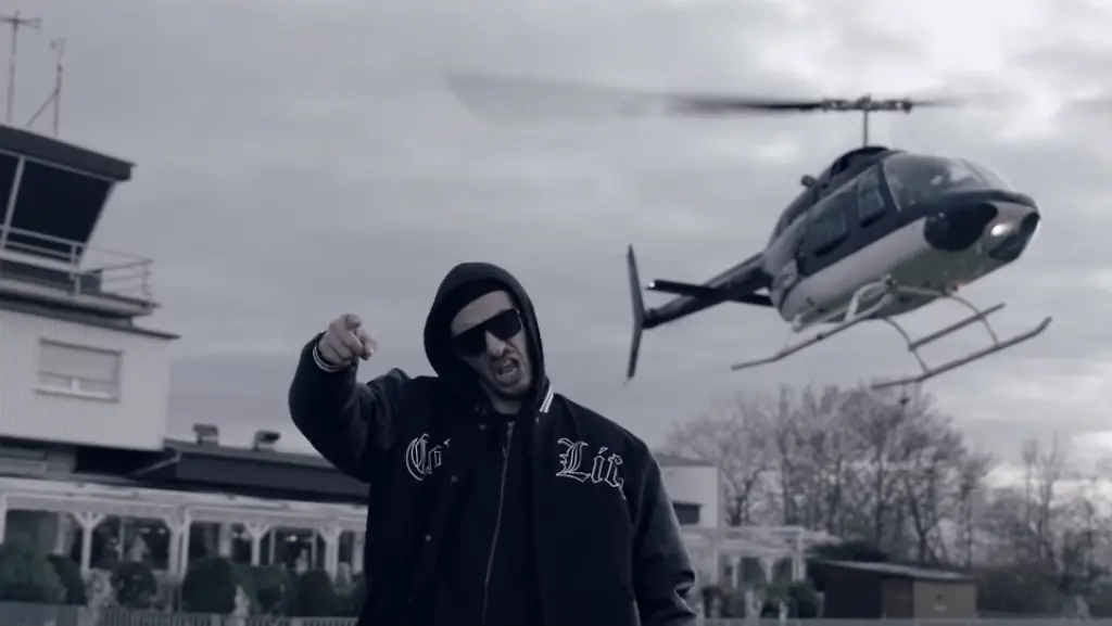 jan-boehmermann-ich-hab-polizei-2