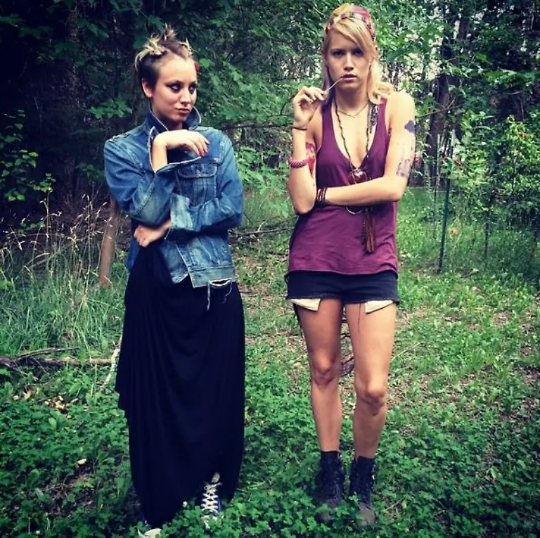 kaley-cuoco-burning-bodhi