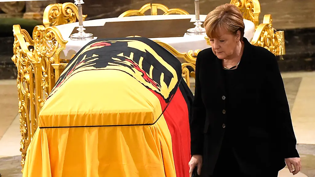 205c95aa24e41edb9dbd74e55ddef4d2