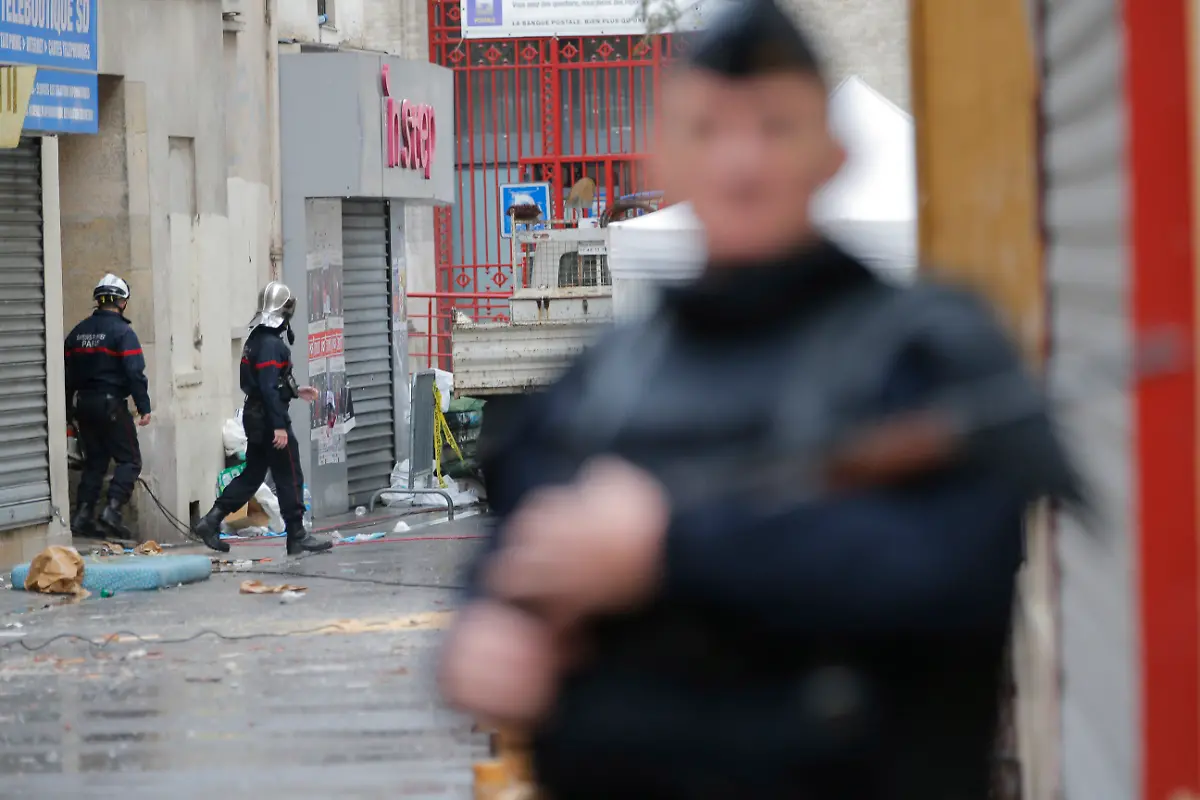 7819e96a62651336f7fecf5462e2c198