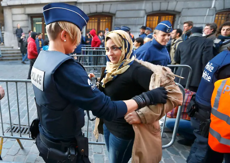 605485b899ff04f3ee580828c2bbf070