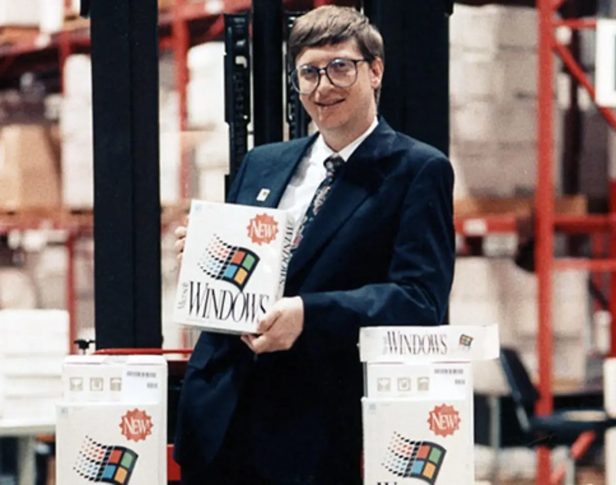 Windows-3-0-Bill-Gates-praesentiert-das-OS