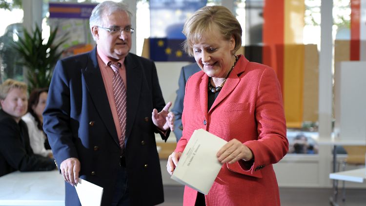 Sollte die Bundestagswahl auf Grundlage des alten Wahlrechts stattfinden, dürfte das Bundesverfassungsgericht sie für ungültig erklären.