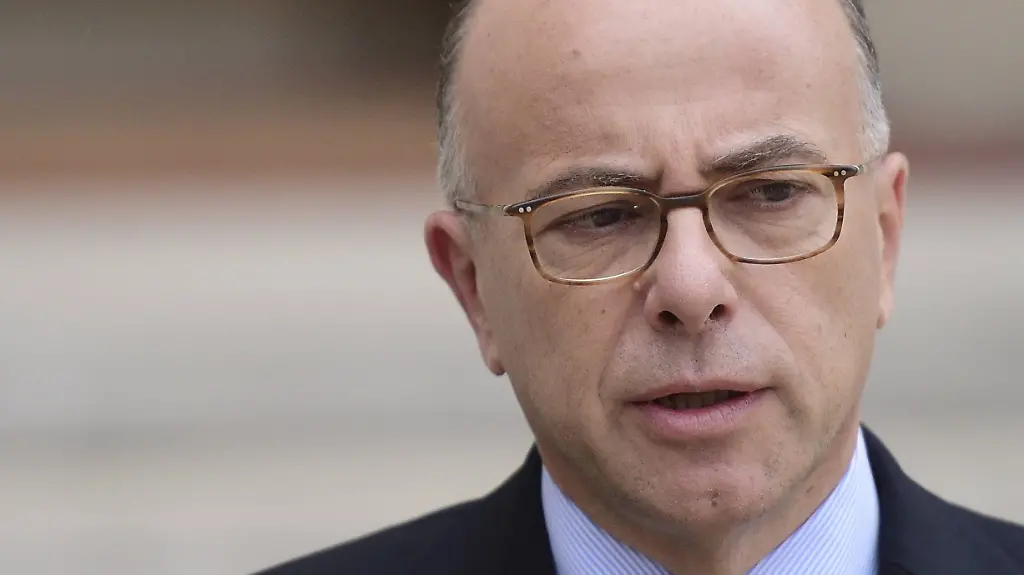 25db4f90ef158255e19c02e2569b3bdf