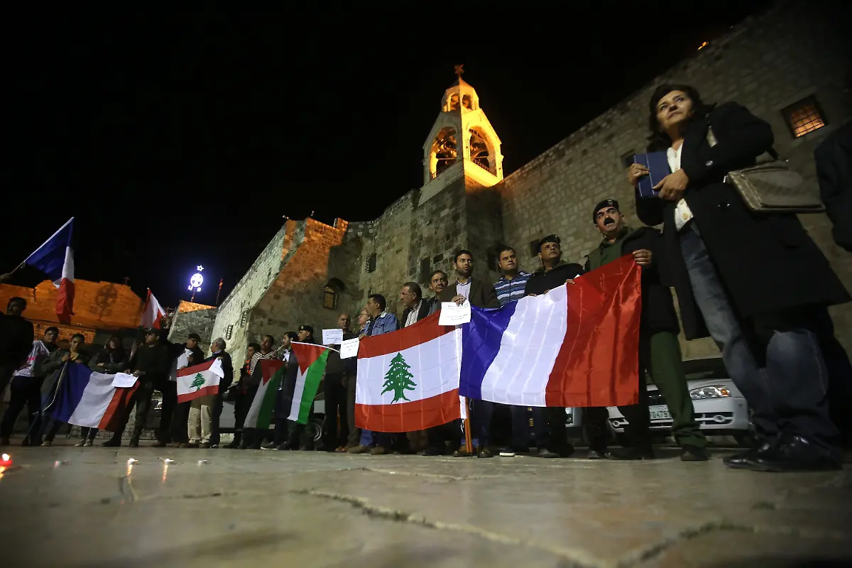 Tribute-in-Bethlehem-for-victims-of-terror-attacks