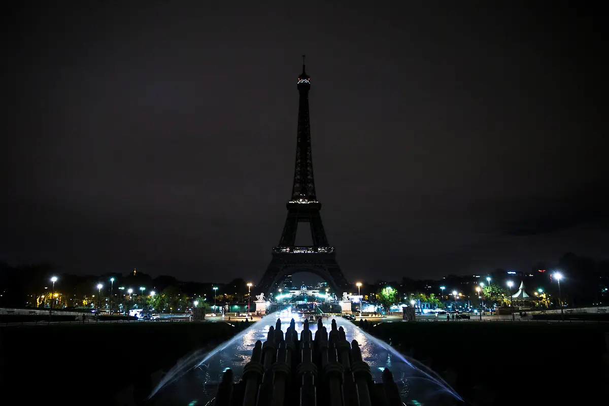 3936b4e6e445313324763ca77bb6235d