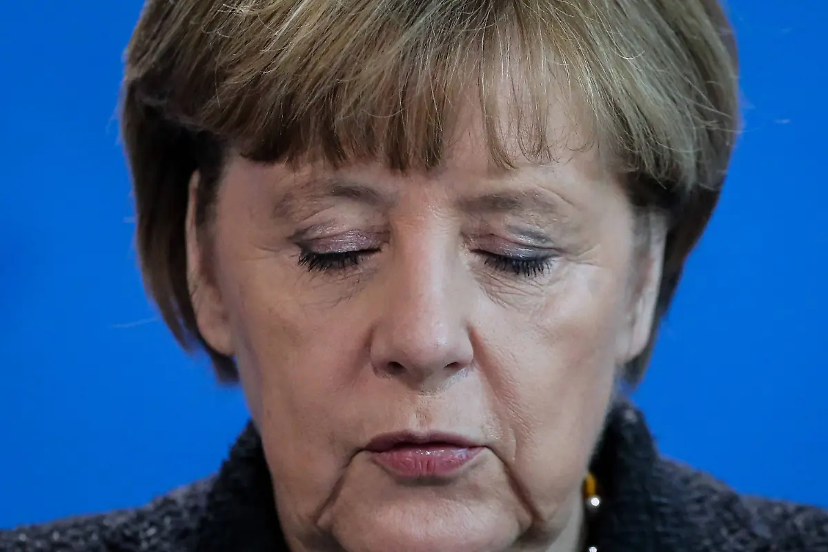 8b1b34aac7d37a2b7fb147ea0e1edbf4