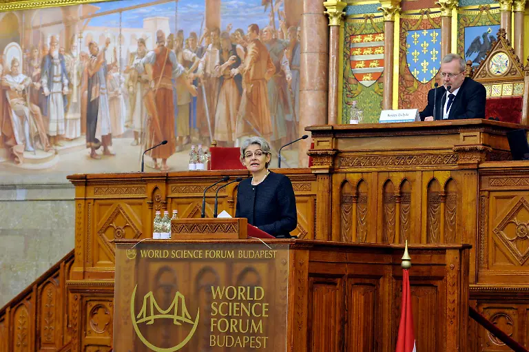 9f4b4f7b116678c917251333f71c0dfe