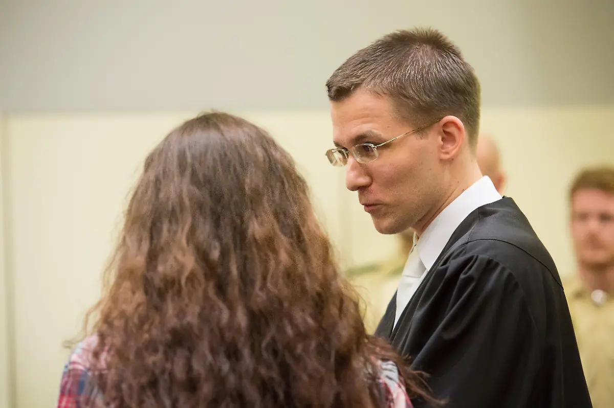 53cb00d7eeef4b4d697917976d0b460a