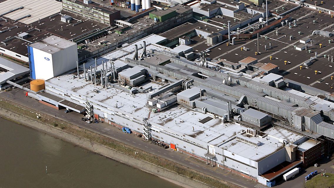 Blick auf die Ford-Werke in Köln-Niehl.
