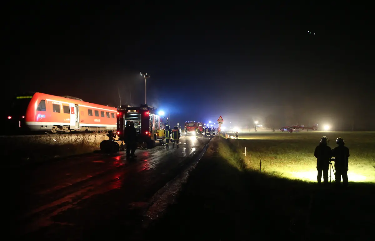 4b911878db149a83a26e46af5cbb07e9