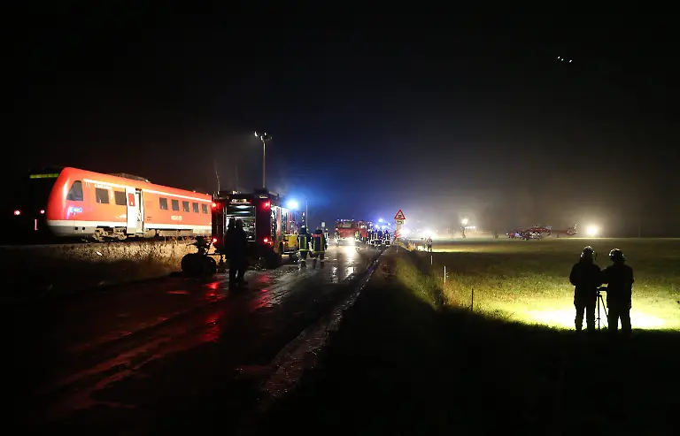 4b911878db149a83a26e46af5cbb07e9