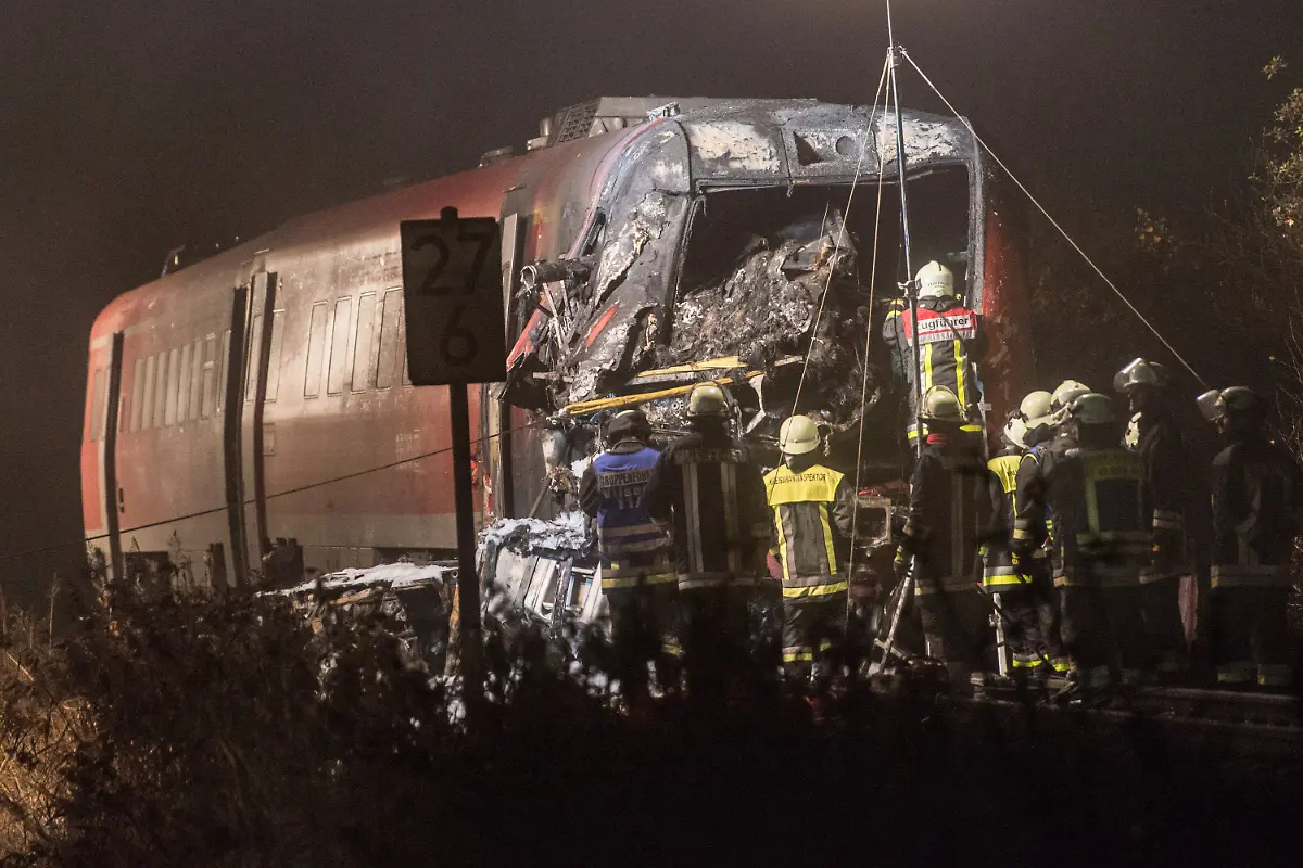 d425aa0623ad2a5e359c459bb13a38c7