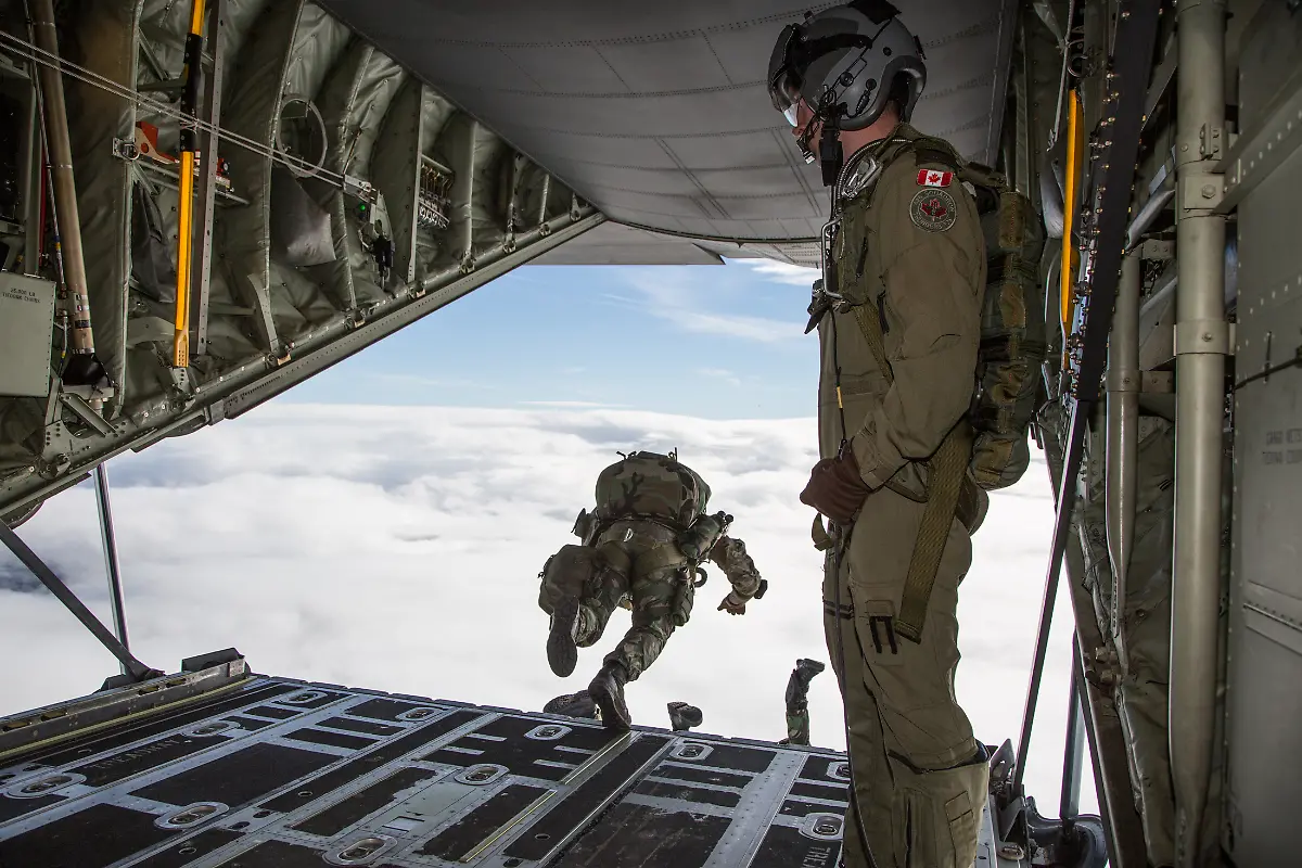 22605890126-7206e26632-o