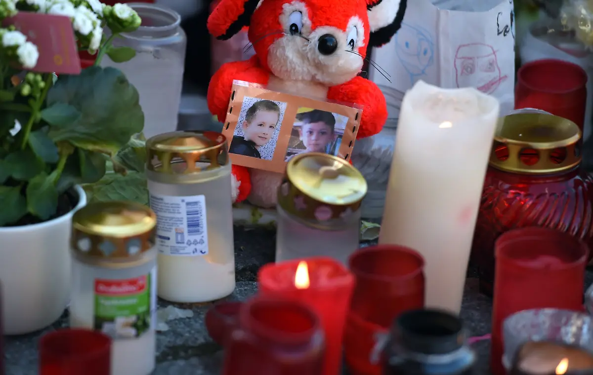 f552fd9e520f8e8dd6126e31ecacc824