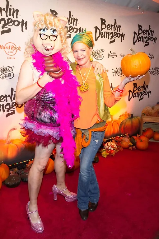 054e09825e594f6ace1f9338600f3151