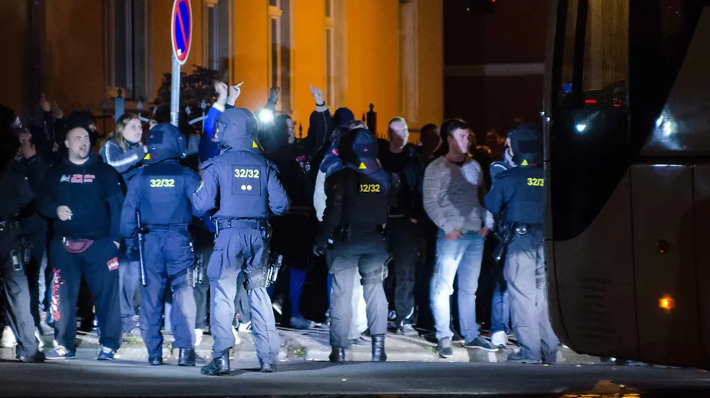 ed357403fef88598f7090c0d0afefac3