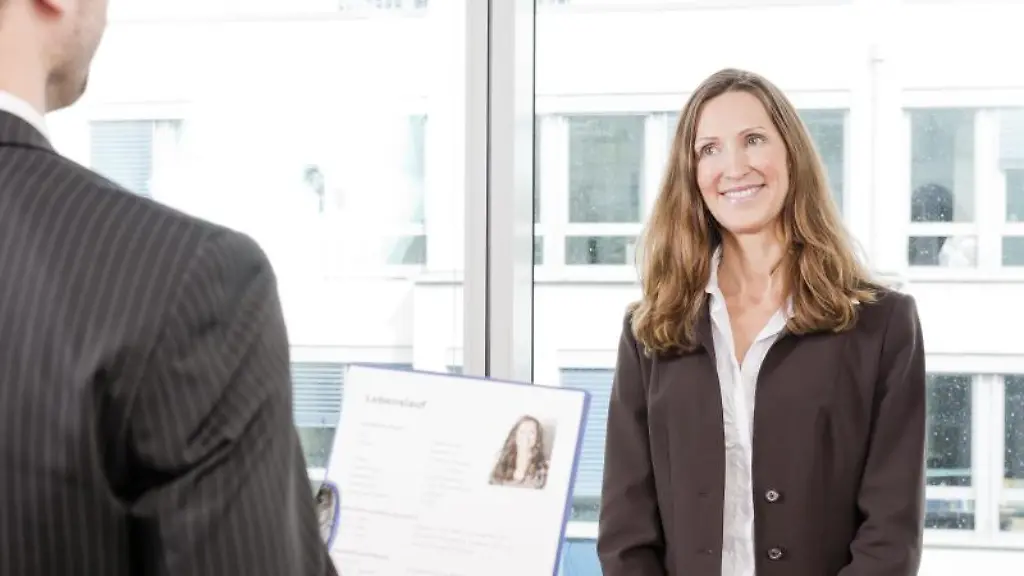 Quereinsteiger-sind-fuer-den-Arbeitgeber-immer-ein-Risiko-Weiss-der-Bewerber-ueberhaupt-worauf-es-ankommt-in-dem-Job-Wichtig-ist-deshalb-zu-zeigen-dass-man-bereit-ist-sich-eventuell-fehlende-Kenntnisse-anzueignen