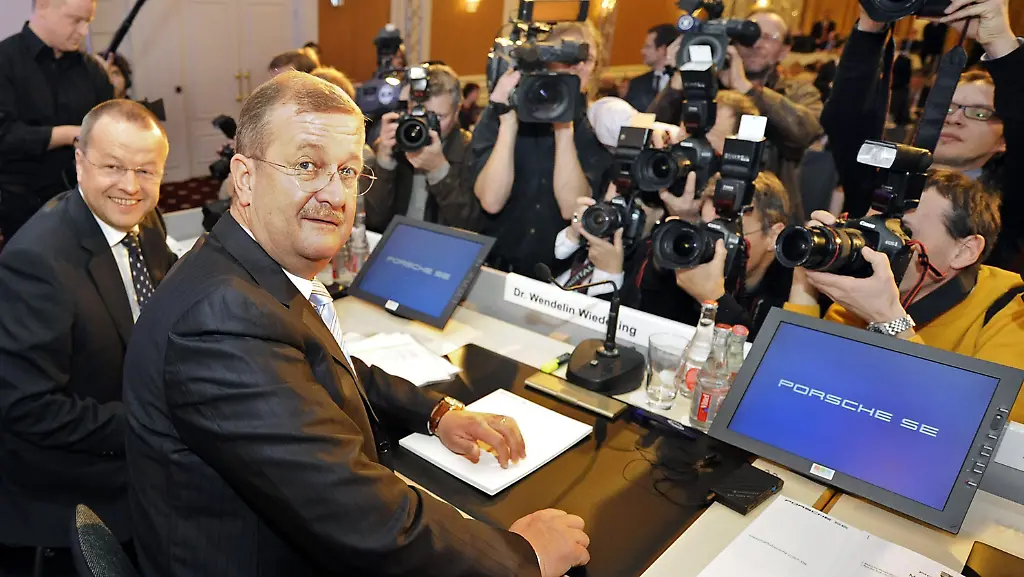 6b99f8b2838d8330eb6057642fb038b1